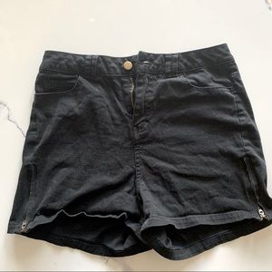 High waisted black minishorts
